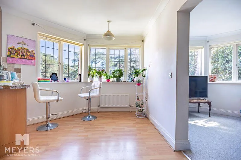 2 bed Apartment