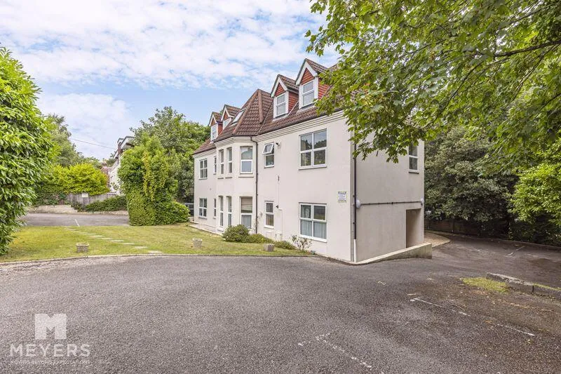 1 bed Apartment