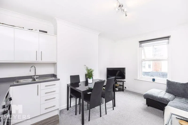 3 bed Maisonette