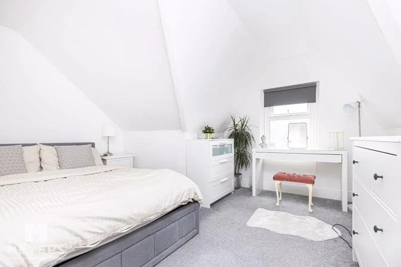 3 bed Maisonette