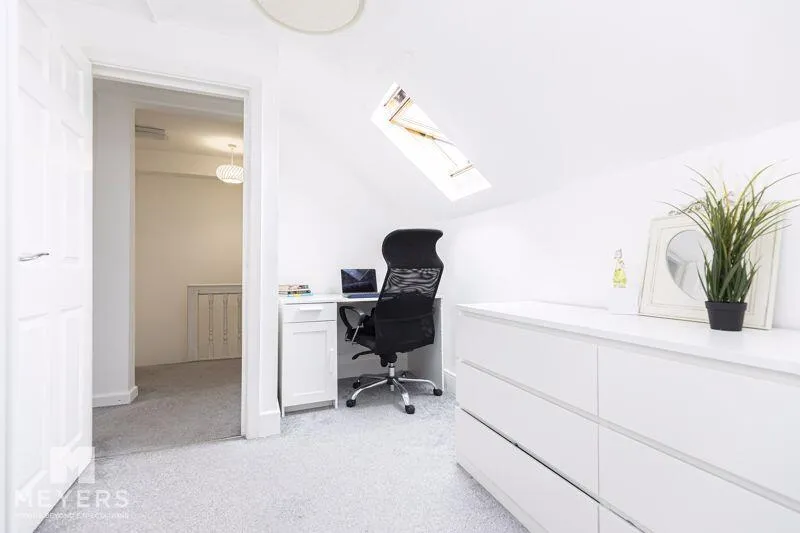 3 bed Maisonette