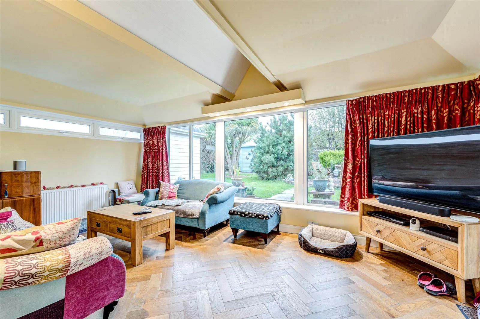 3 bed Link Detached House