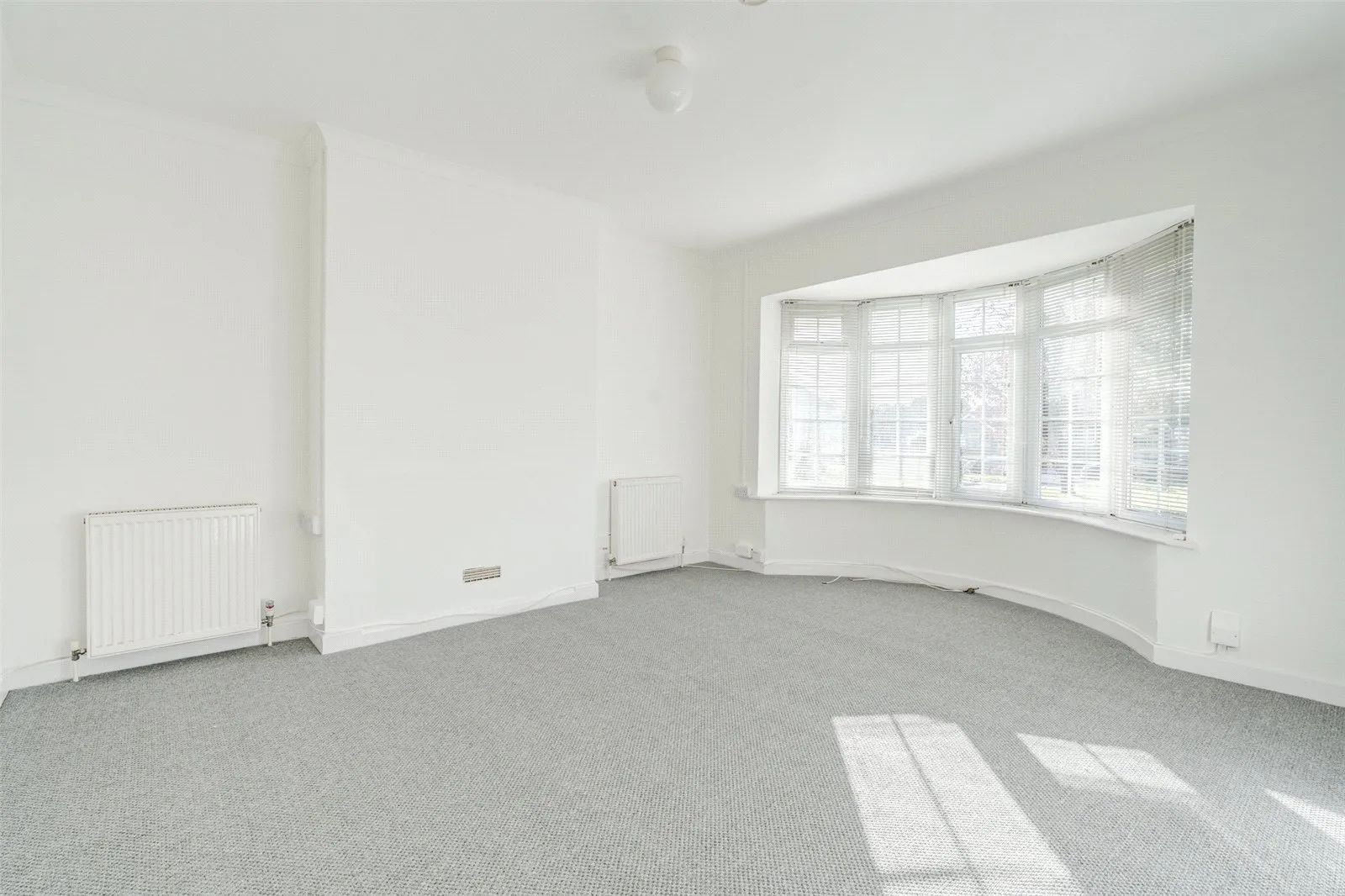 2 bed Semi-Detached Bungalow