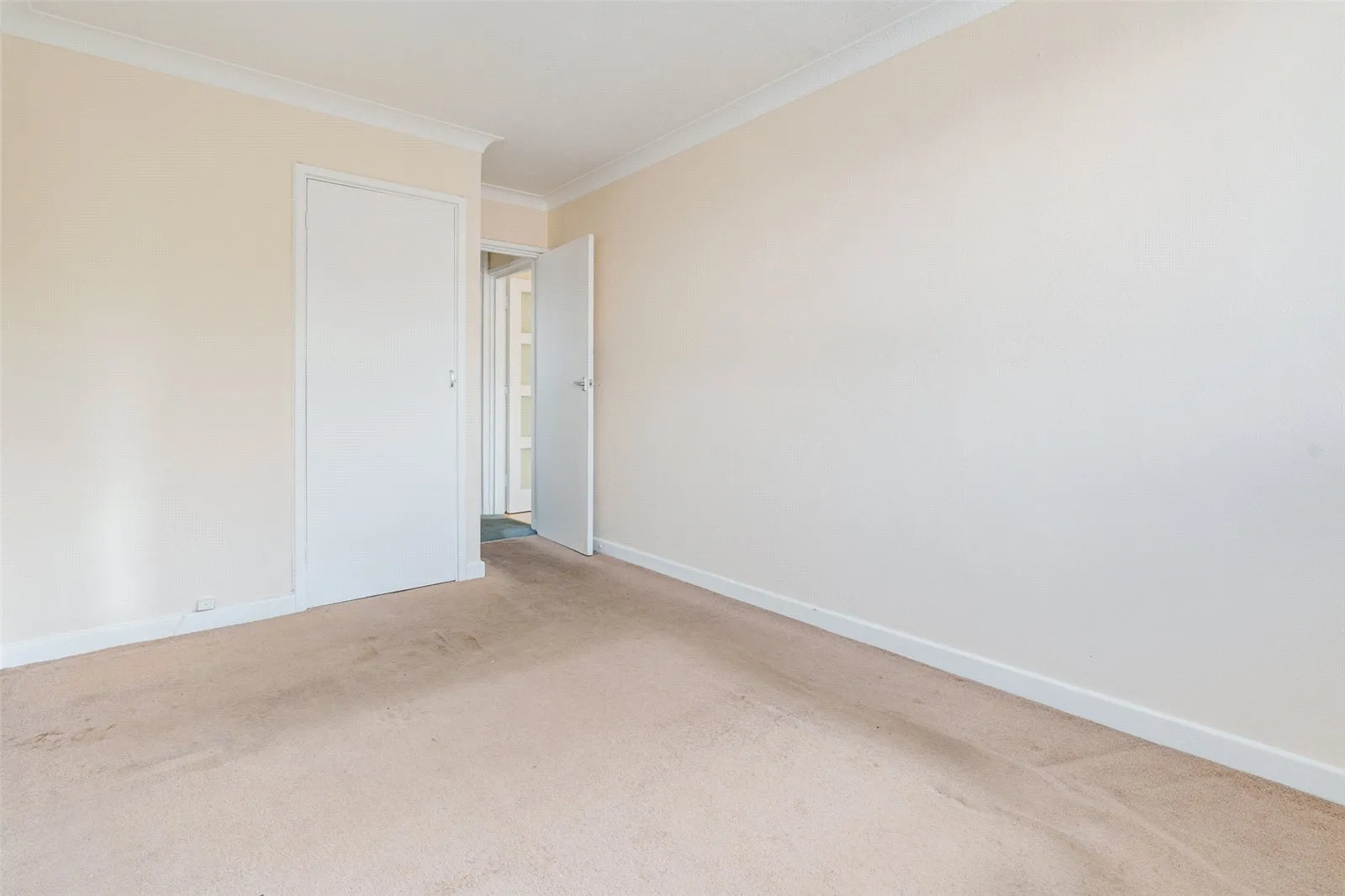 1 bed Block of Apartments