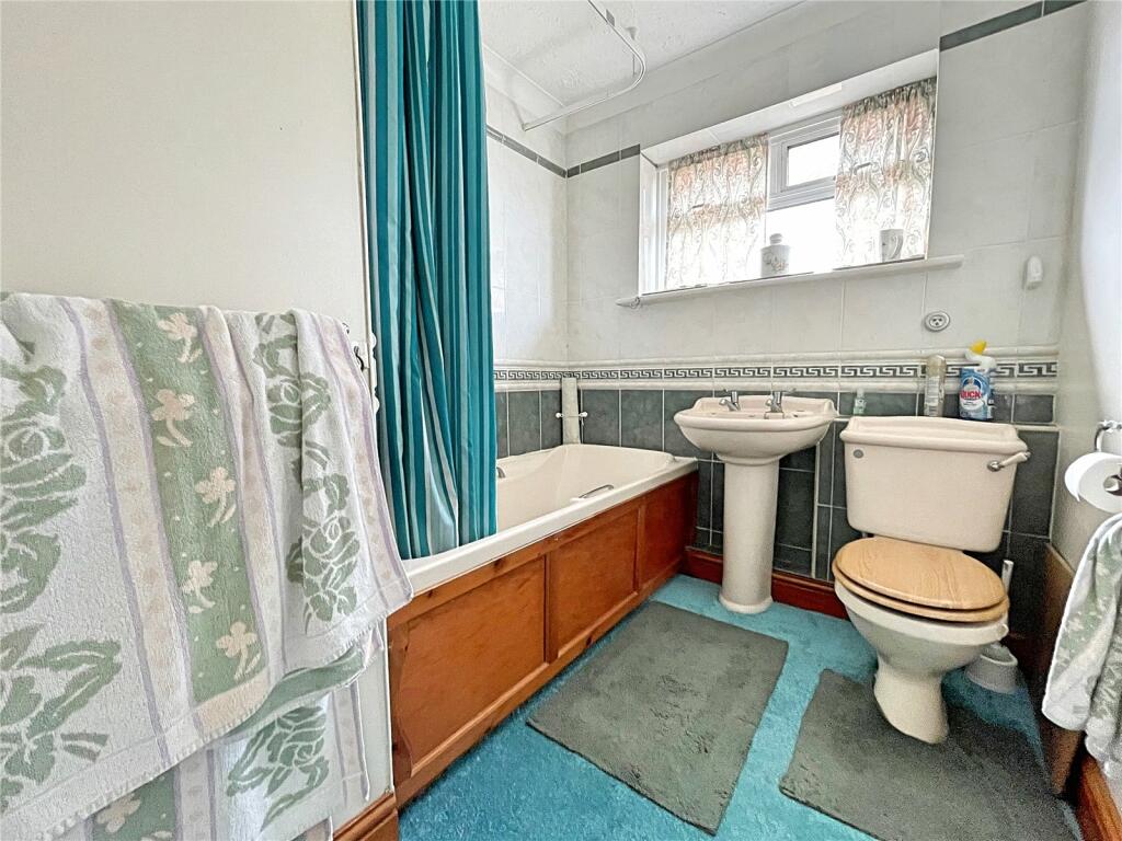 3 bed Detached Bungalow