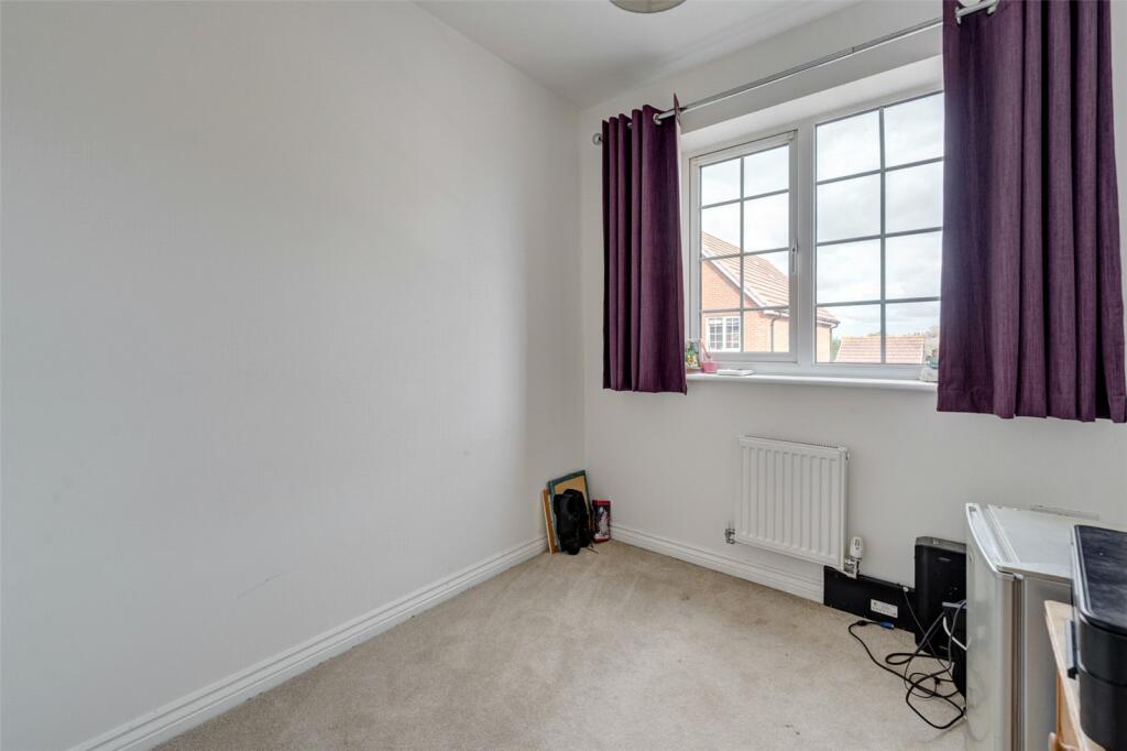 4 bed Detached