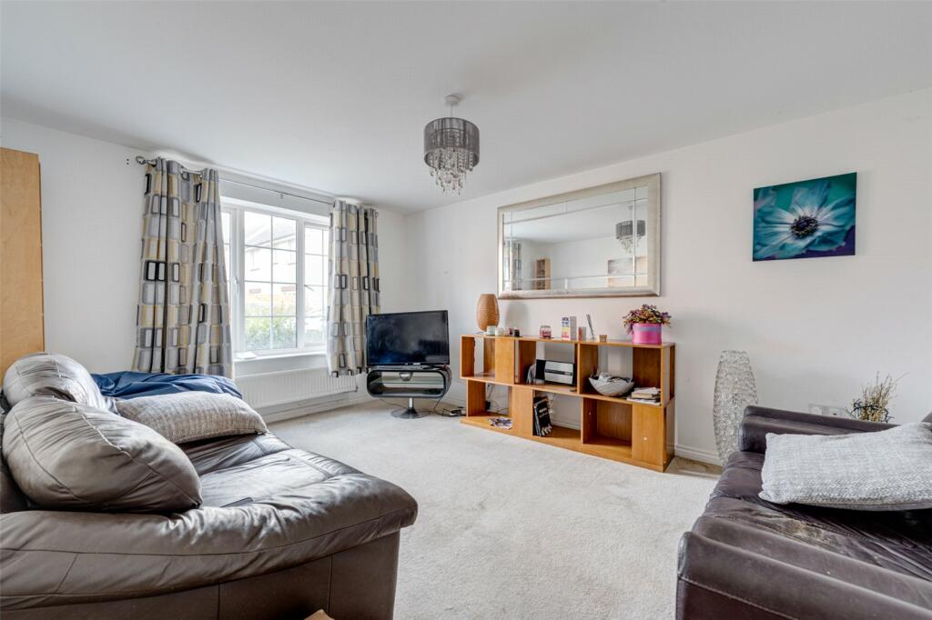 4 bed Detached