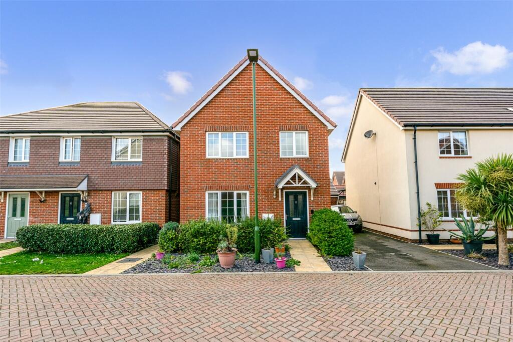 4 bed Detached