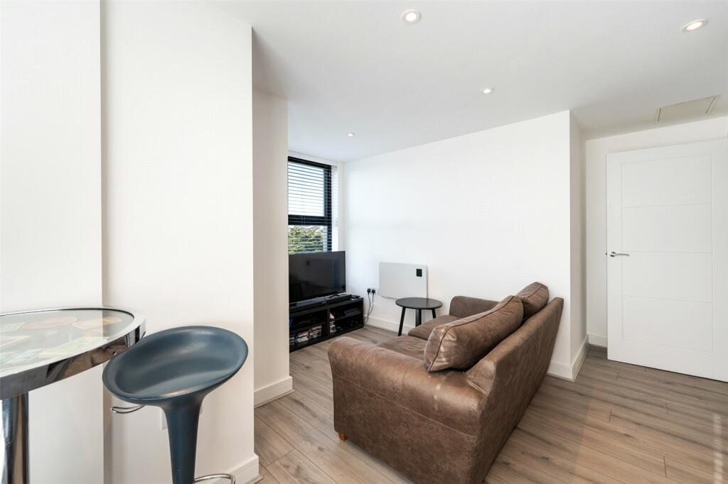 1 bed Apartment