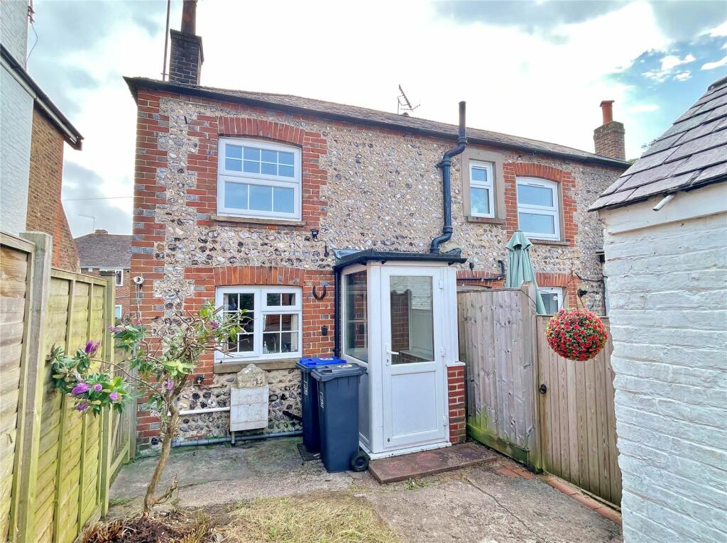 2 bed End of Terrace
