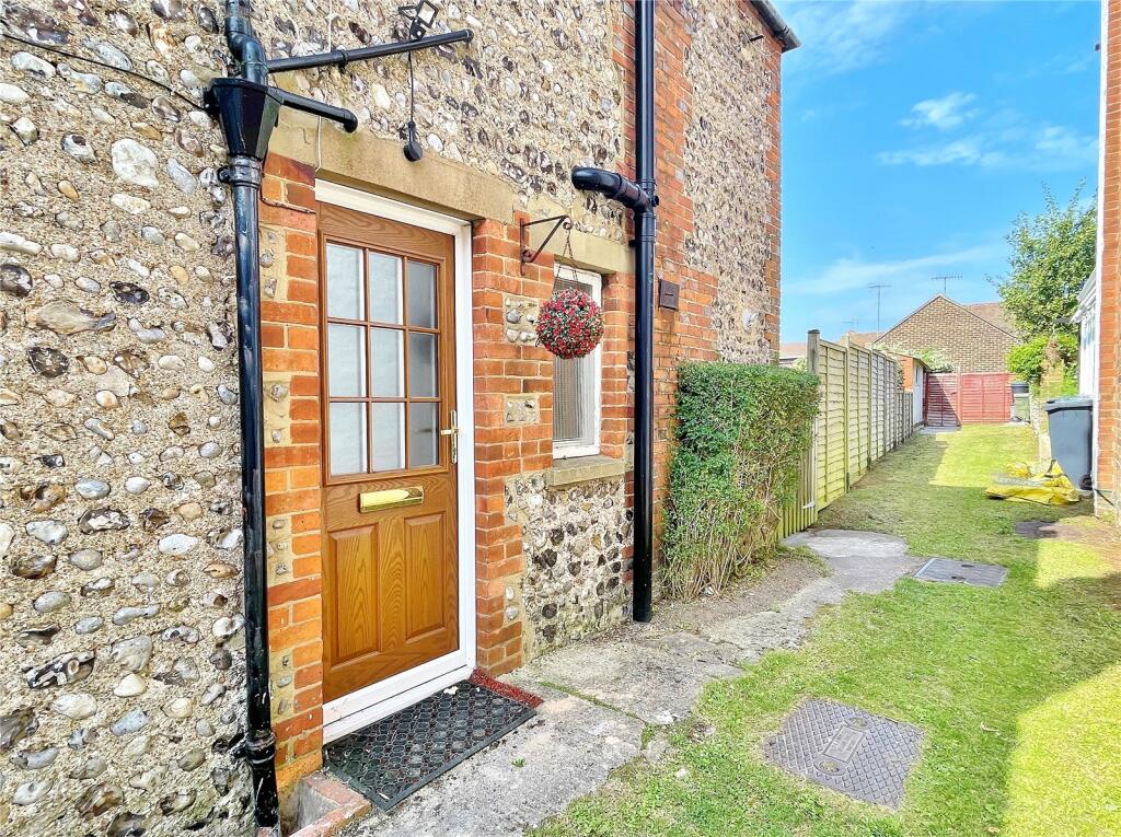 2 bed End of Terrace