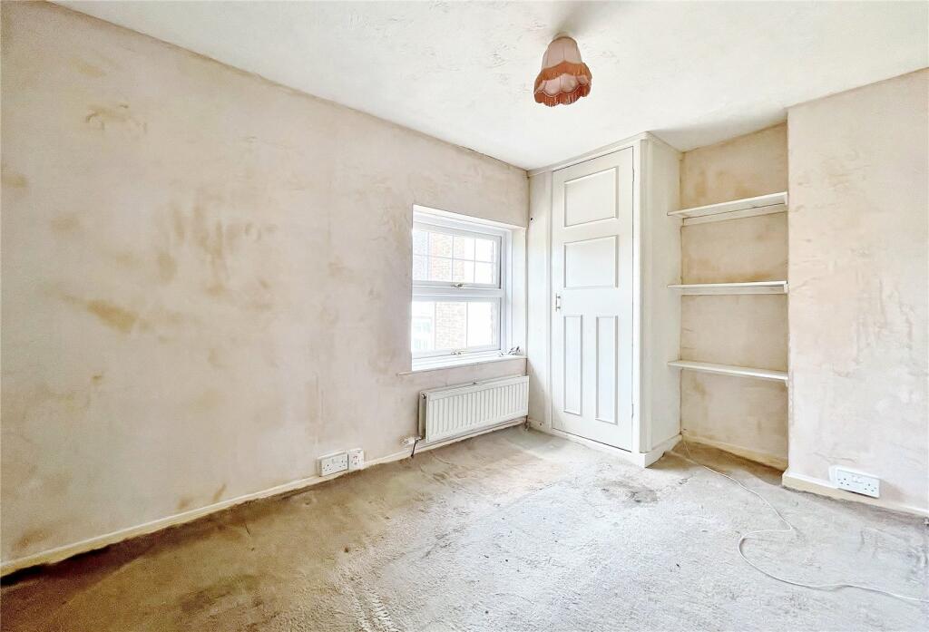2 bed End of Terrace