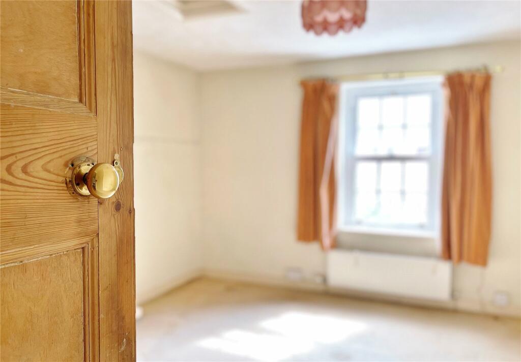 2 bed End of Terrace