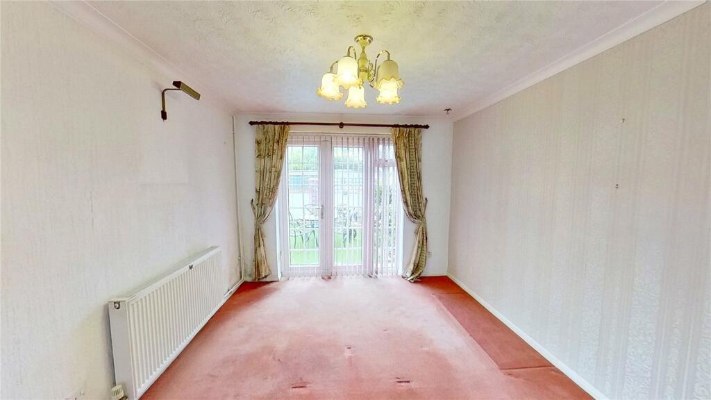 3 bed End of Terrace