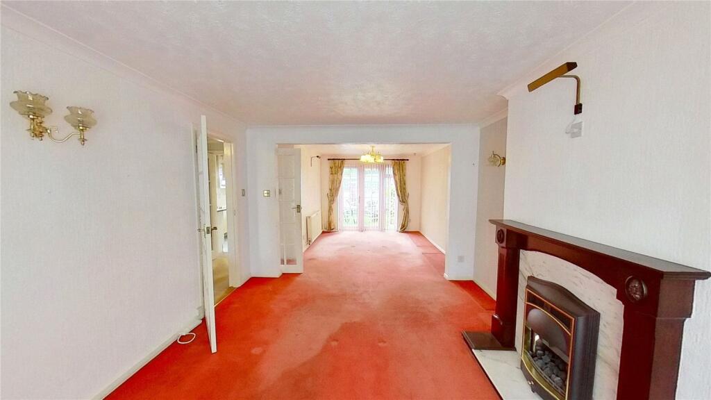 3 bed End of Terrace