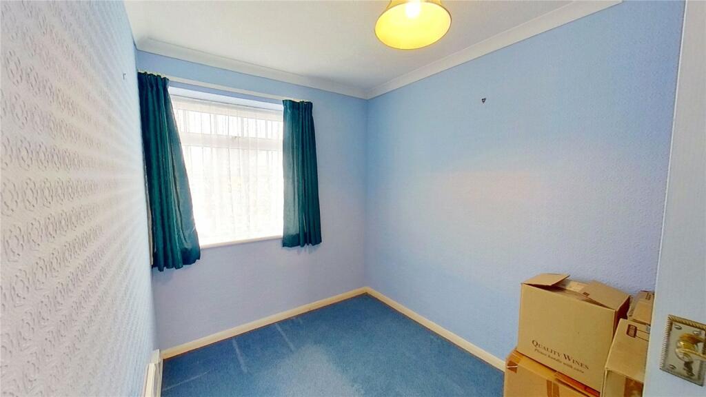 3 bed End of Terrace