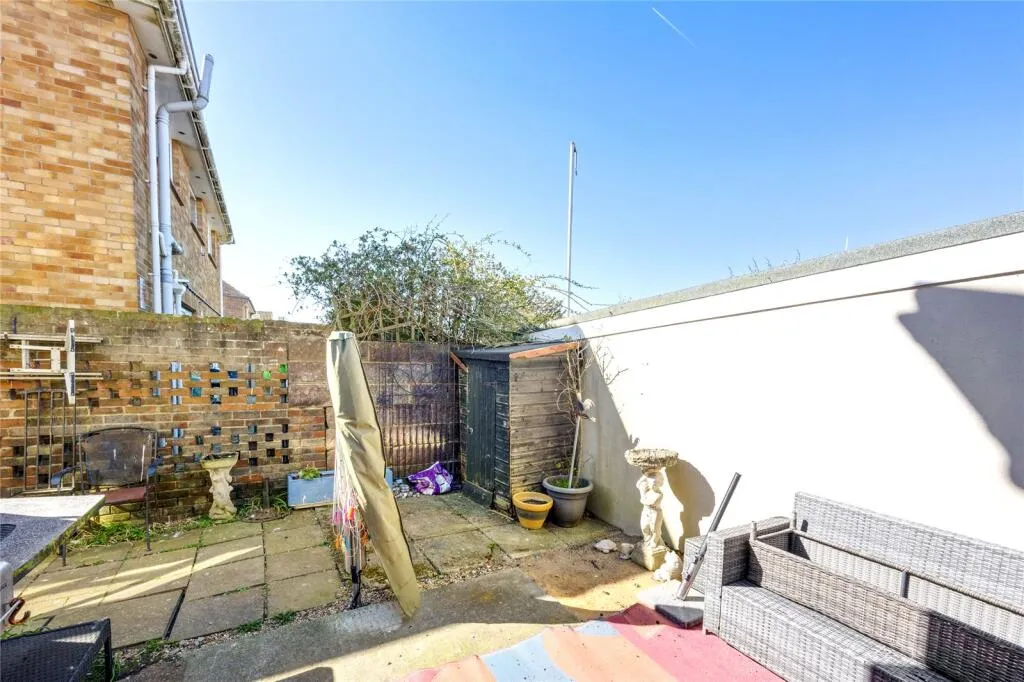 2 bed Apartment