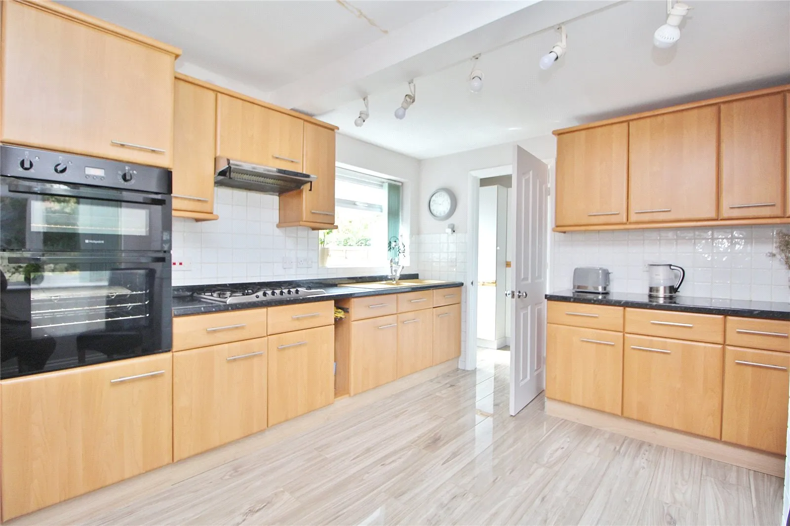 4 bed Detached