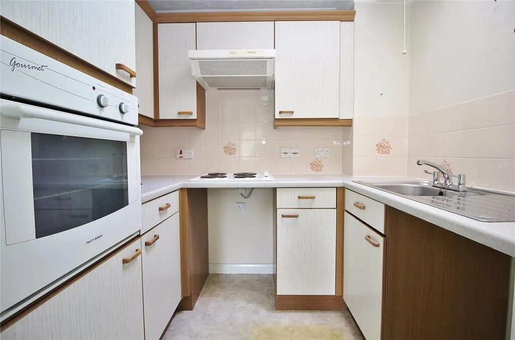 1 bed Retirement Property