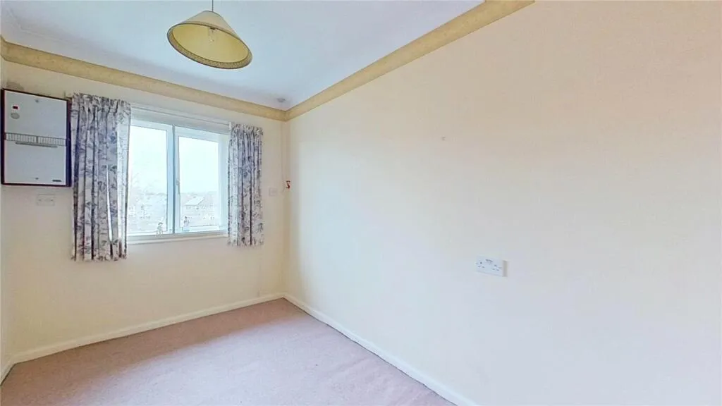 2 bed Retirement Property