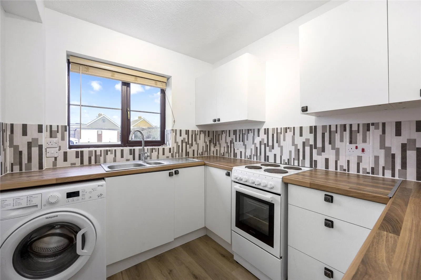 1 bed Block of Apartments