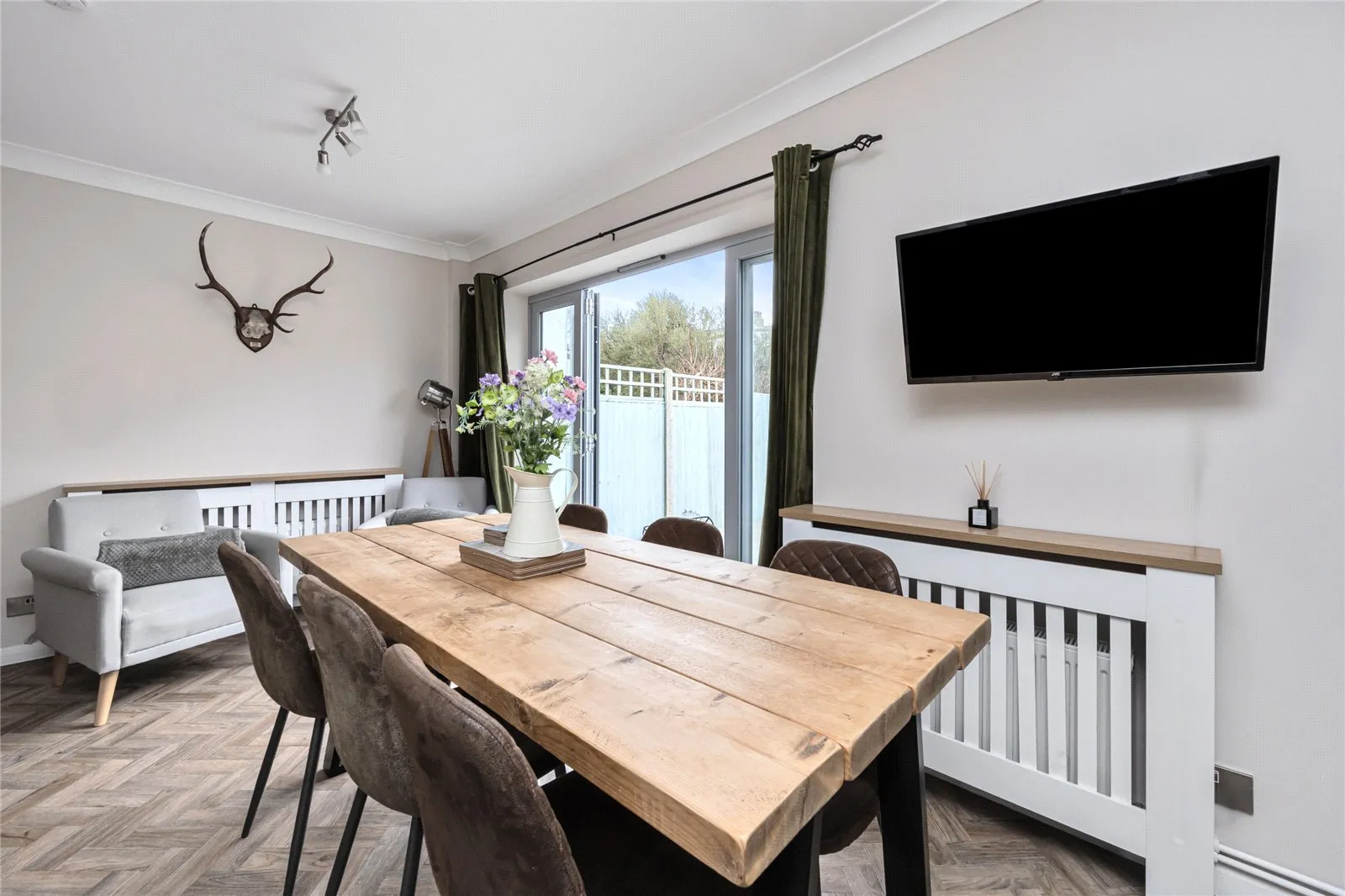 3 bed Town House