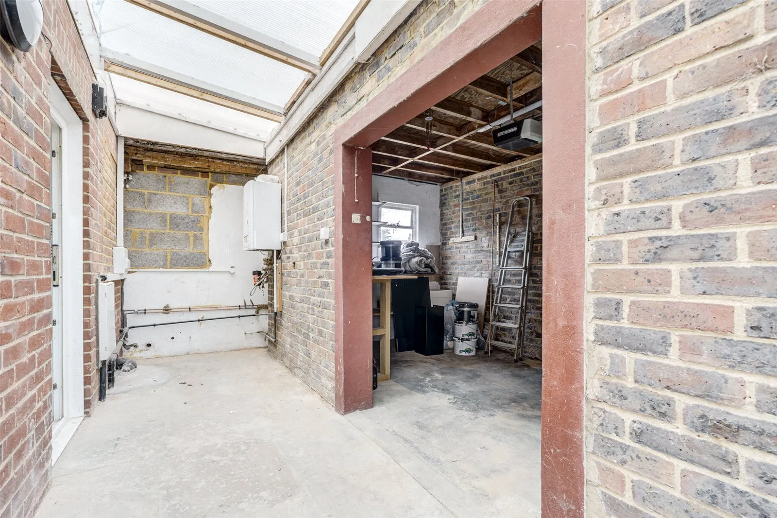 2 bed Detached Bungalow