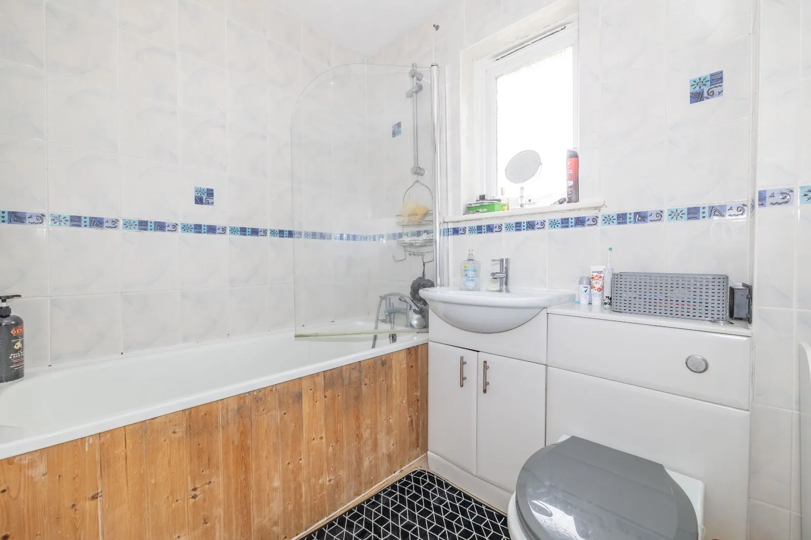 2 bed House