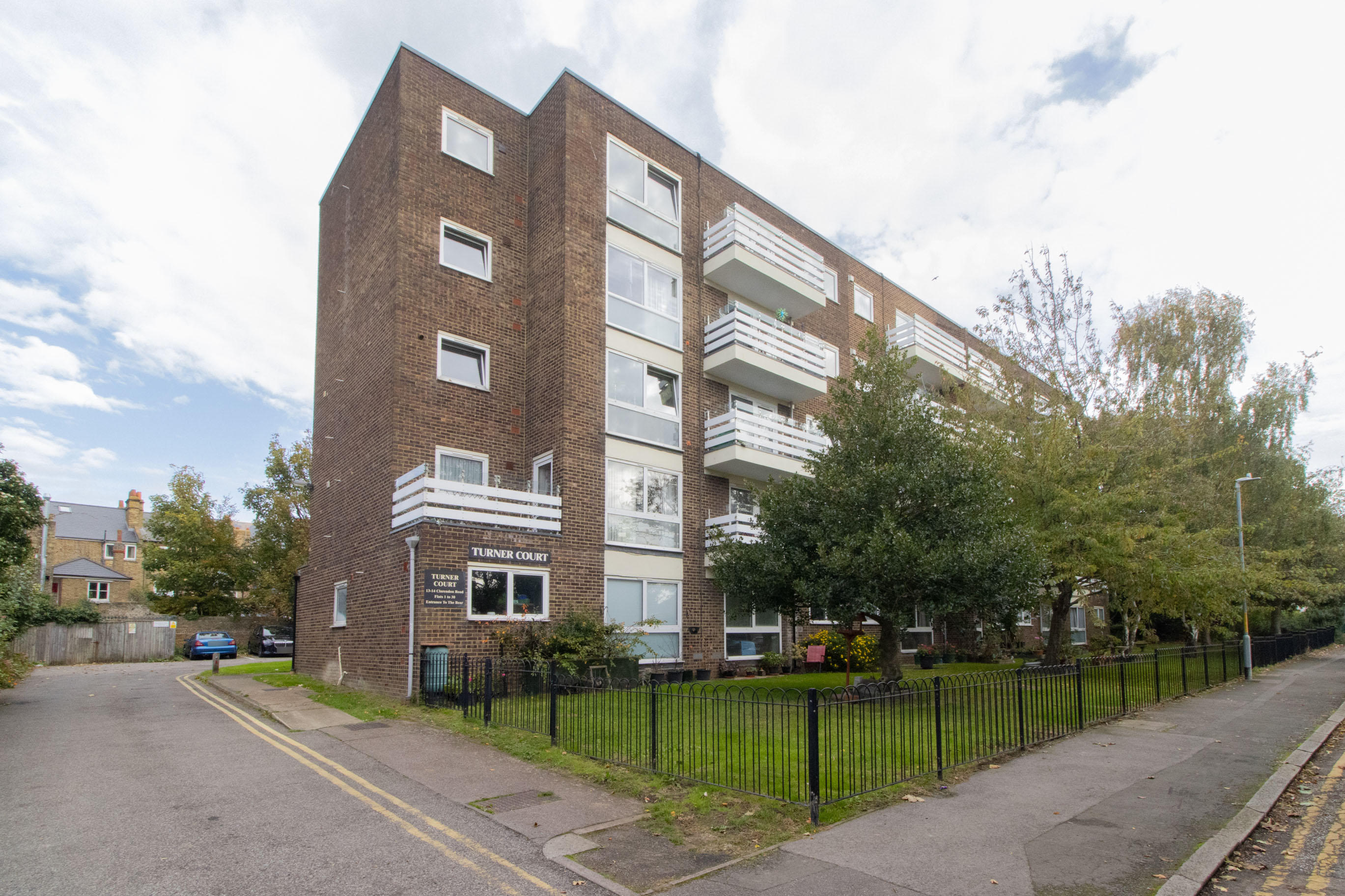 2 bed Apartment