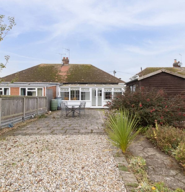 2 bed Semi-Detached Bungalow