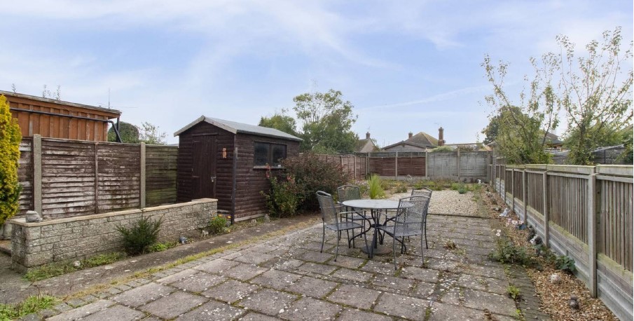 2 bed Semi-Detached Bungalow