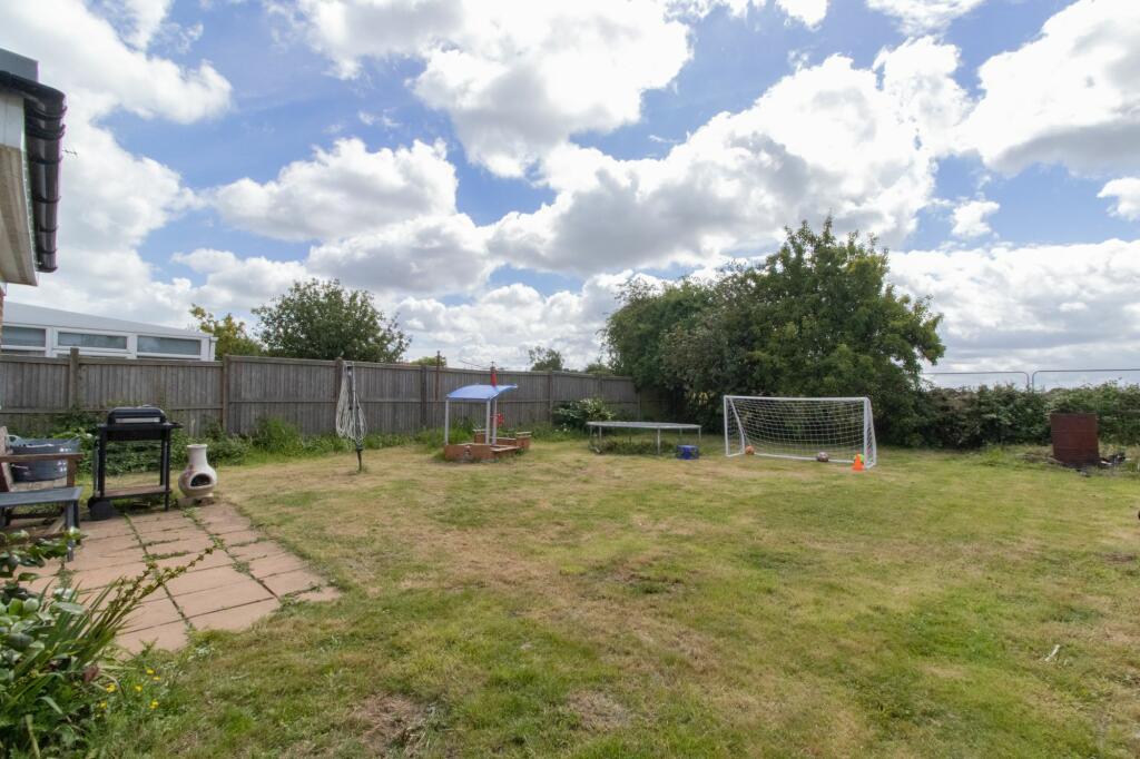 2 bed Detached Bungalow