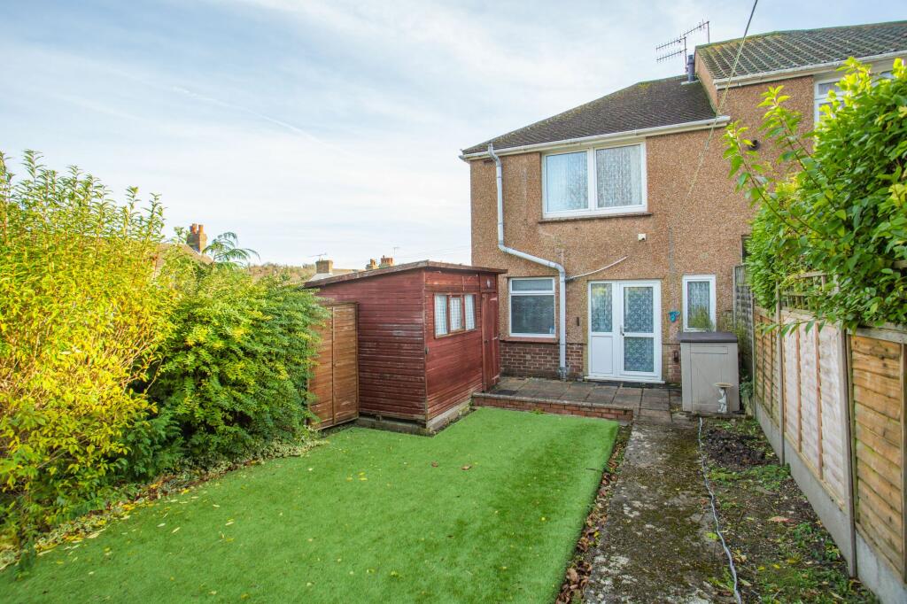2 bed Semi-Detached