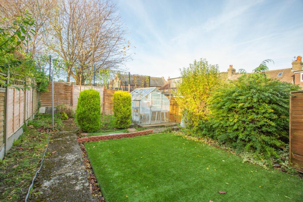 2 bed Semi-Detached