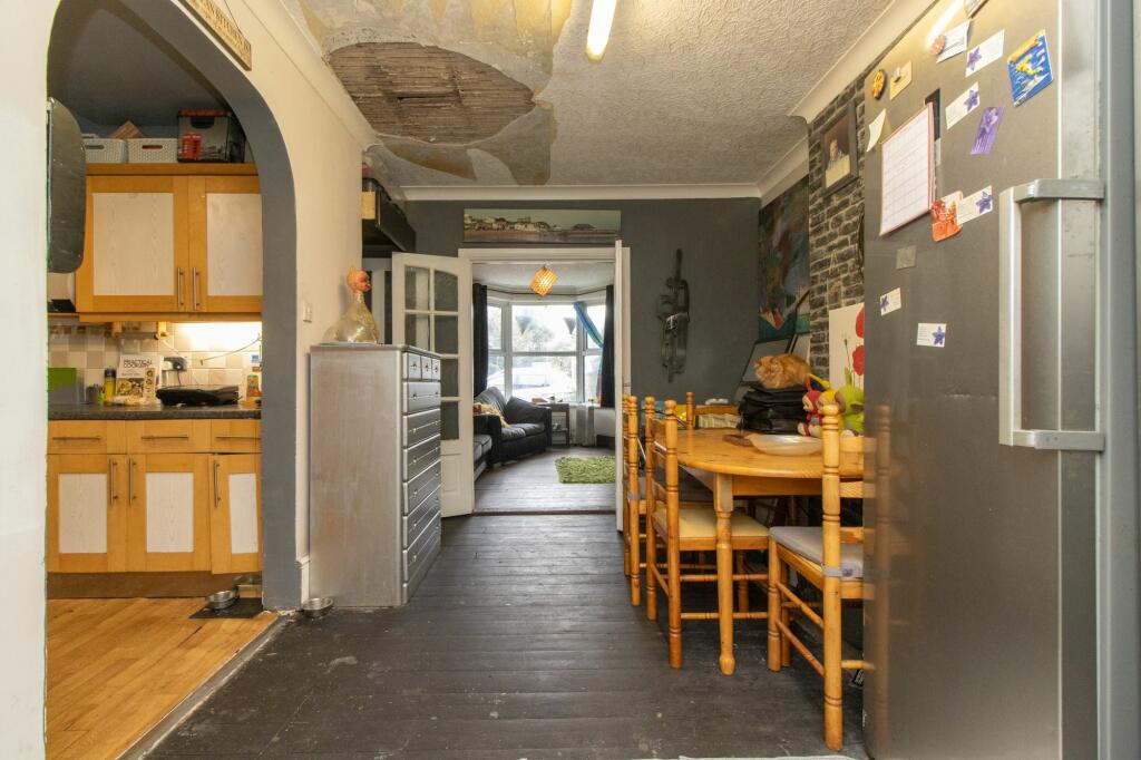 3 bed End of Terrace