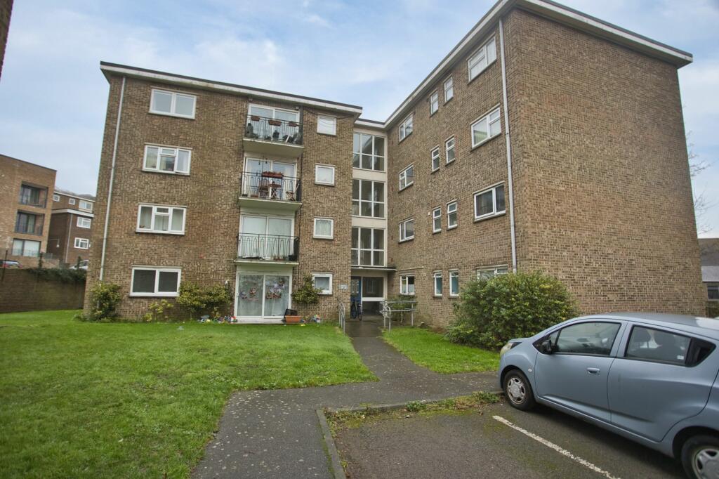 2 bed Apartment