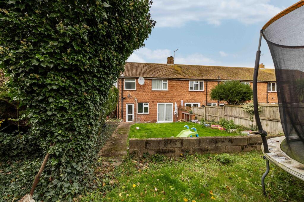 4 bed End of Terrace