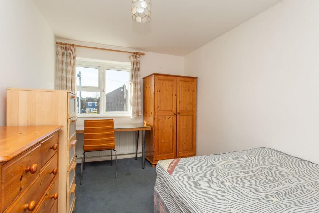 4 bed Terraced