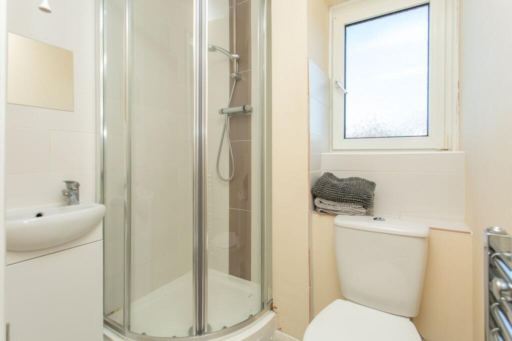 4 bed Terraced