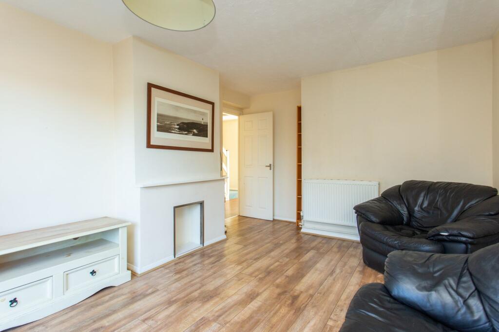 4 bed Terraced