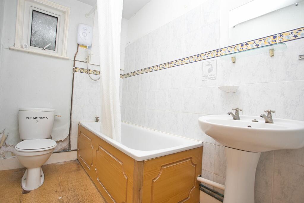 2 bed Terraced