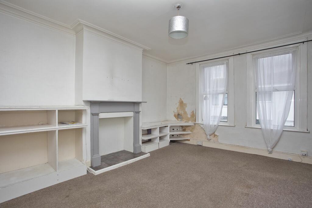 2 bed Terraced