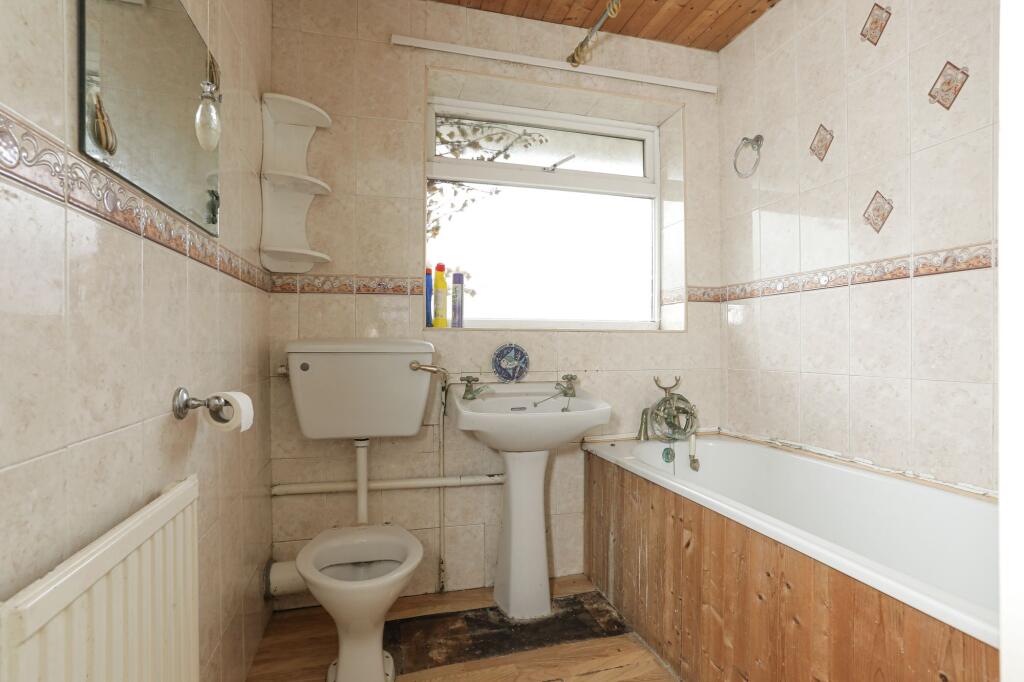5 bed End of Terrace