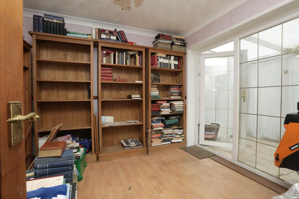 5 bed End of Terrace