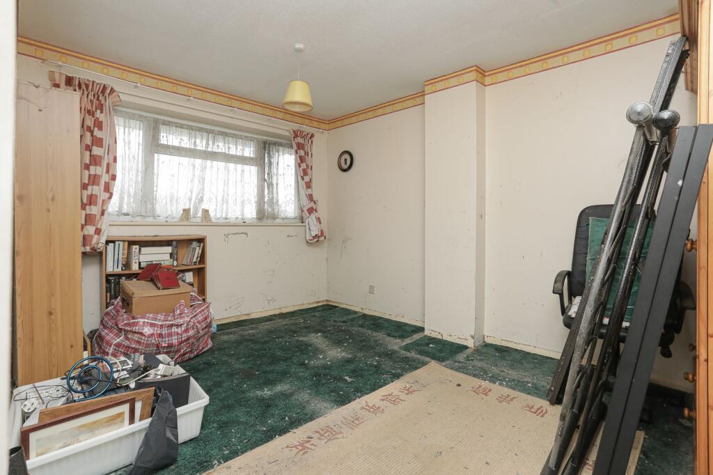 5 bed End of Terrace