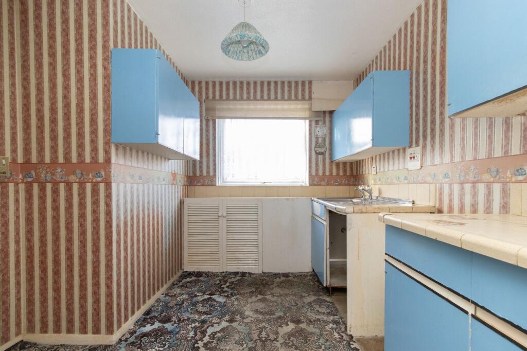 2 bed Semi-Detached