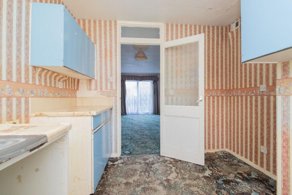 2 bed Semi-Detached