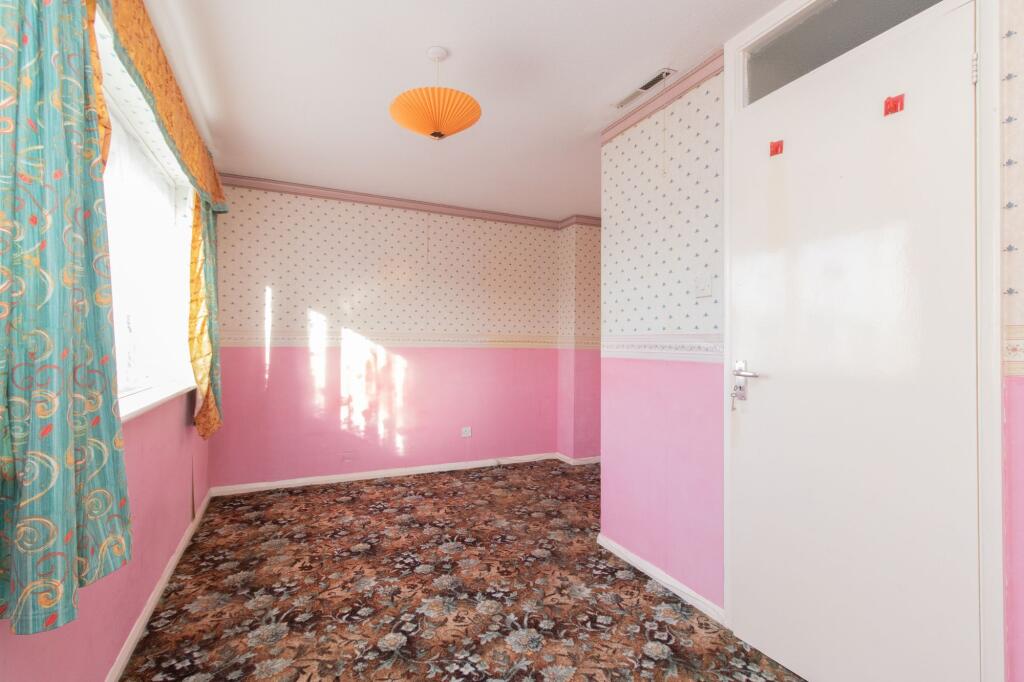 2 bed Semi-Detached