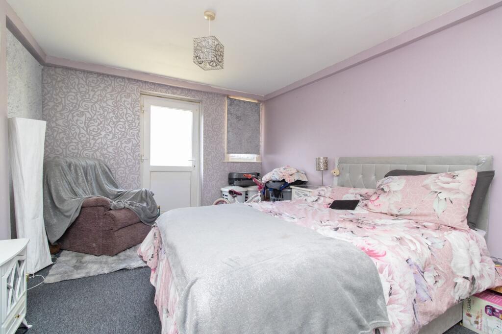 2 bed Apartment