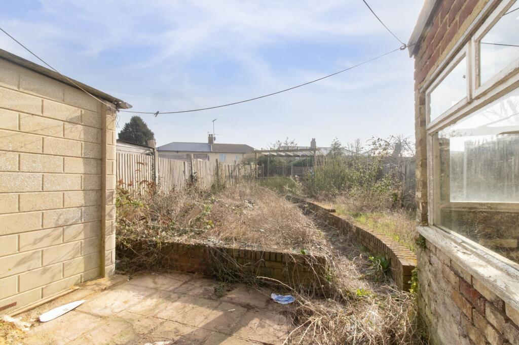 4 bed Terraced